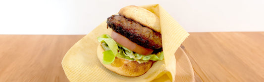 強力粉・砂糖不使用！ おからパウダーと天然甘味料アルロースで作る、やさしい甘さの照り焼きバーガー。